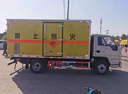 渭城爆破器材运输车