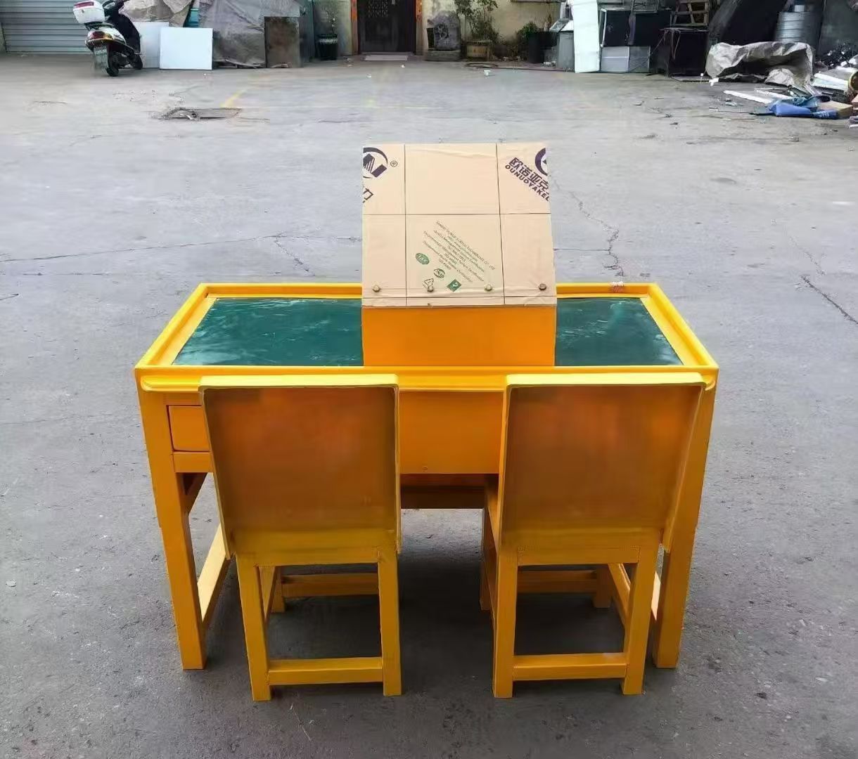 渭城防静电导通桌井下煤矿火工品发放桌：危险品流转的安全守护者